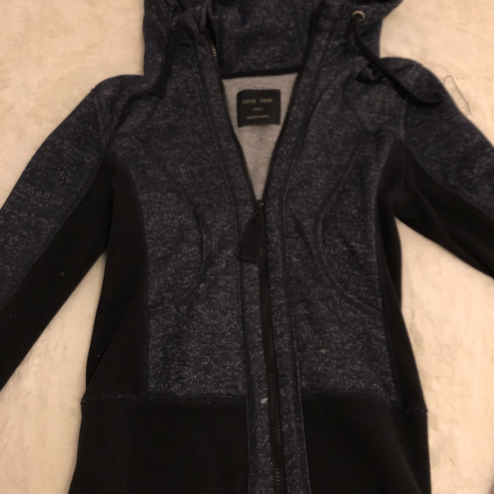 Love tree like lululemon scuba hoodie navy small